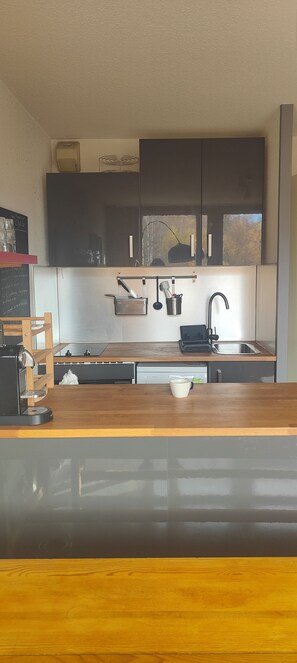 Private kitchen - Spacious apartment with mountain view (Les Deux Alpes)