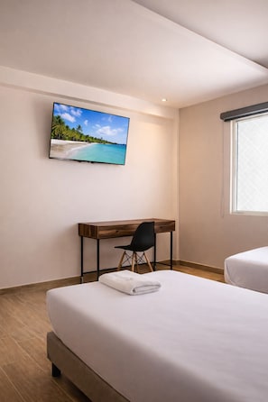 Deluxe Twin Room | Laptop workspace, free WiFi, wheelchair access - Hotel Vía Norte (Tuxtla Gutiérrez)