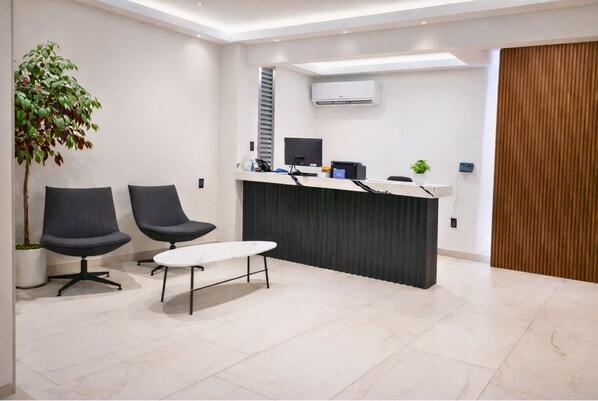 Reception - Hotel Vía Norte (Tuxtla Gutiérrez)