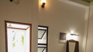 تجهيزات عازلة للصوت وواي فاي مجانًا