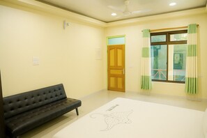 Family Room, Balcony | Soundproofing, free WiFi - Shifa Lodge Maldives (Feridhoo)