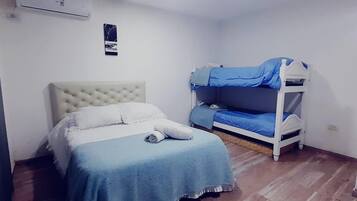 Family House, Courtyard View | Free WiFi