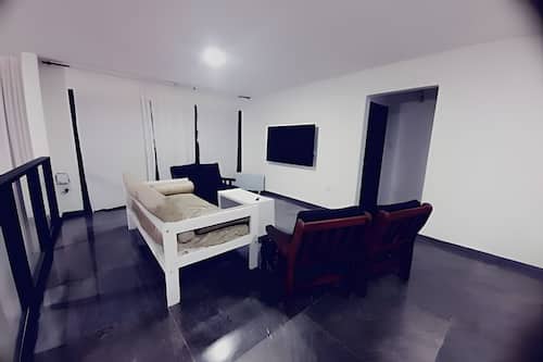 Casa, 2 camere da letto | Area soggiorno | TV a schermo piatto
