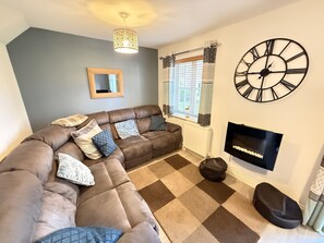 Smart TV, ping pong - Seakisses - a cottage that sleeps 4 guests in 2 bedrooms (Filey)