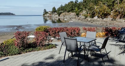 Oceanfront Resort Corner Double Queen Beds Suite