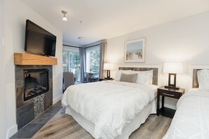 Ferros/tábuas de passar roupa, Wi-Fi, roupa de cama