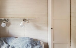 3 bedrooms, travel crib, free WiFi