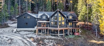 NEW! Luxury Cabin near Tamarack Resort with Hot Tub & Sauna
