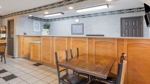 Dining - Mount Pleasant INN (Mount Pleasant)
