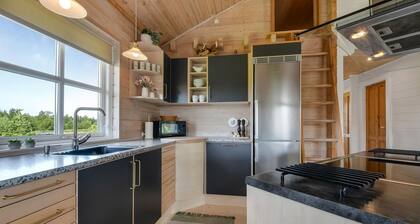 Lovely home in Skjern with WiFi