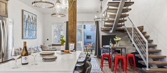 Perfect 2-bedroom + Bunkbeds space townhome with AC in delightful Victor