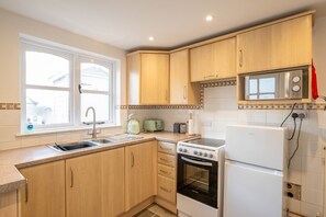 Mikrovågsugn, ugn och brödrost