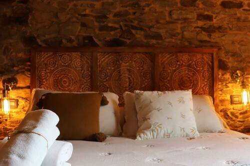 Habitación doble, vistas al jardín | Ropa de cama de alta calidad y colchones viscoelásticos