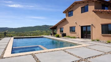 Una piscina riscaldata