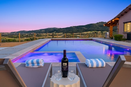 Piscine chauffée. Villa Encanto- HEATED Pool & Spa, VIEWS, Outdoor Oasis
