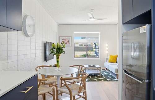 Belle Escapes - Coral Drift Retreat