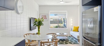 Belle Escapes - Coral Drift Retreat