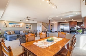 House | 2 bedrooms, Internet - Ocean View Kaanapali Condo w 2 Lanais Loft AC Pool Walk to Beach (Lahaina)