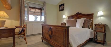 3 chambres, fer et planche à repasser, Wi-Fi gratuit