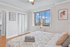 1 室のベッドルーム、アイロン / アイロン台、WiFi (無料)、ベッドシーツ