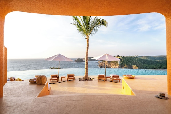 Premier Villa, 6 Bedrooms | Beach/ocean view