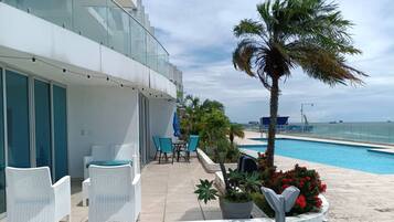 Apartment, 2 Bedrooms, Balcony, Ocean View | Pool | Outdoor pool