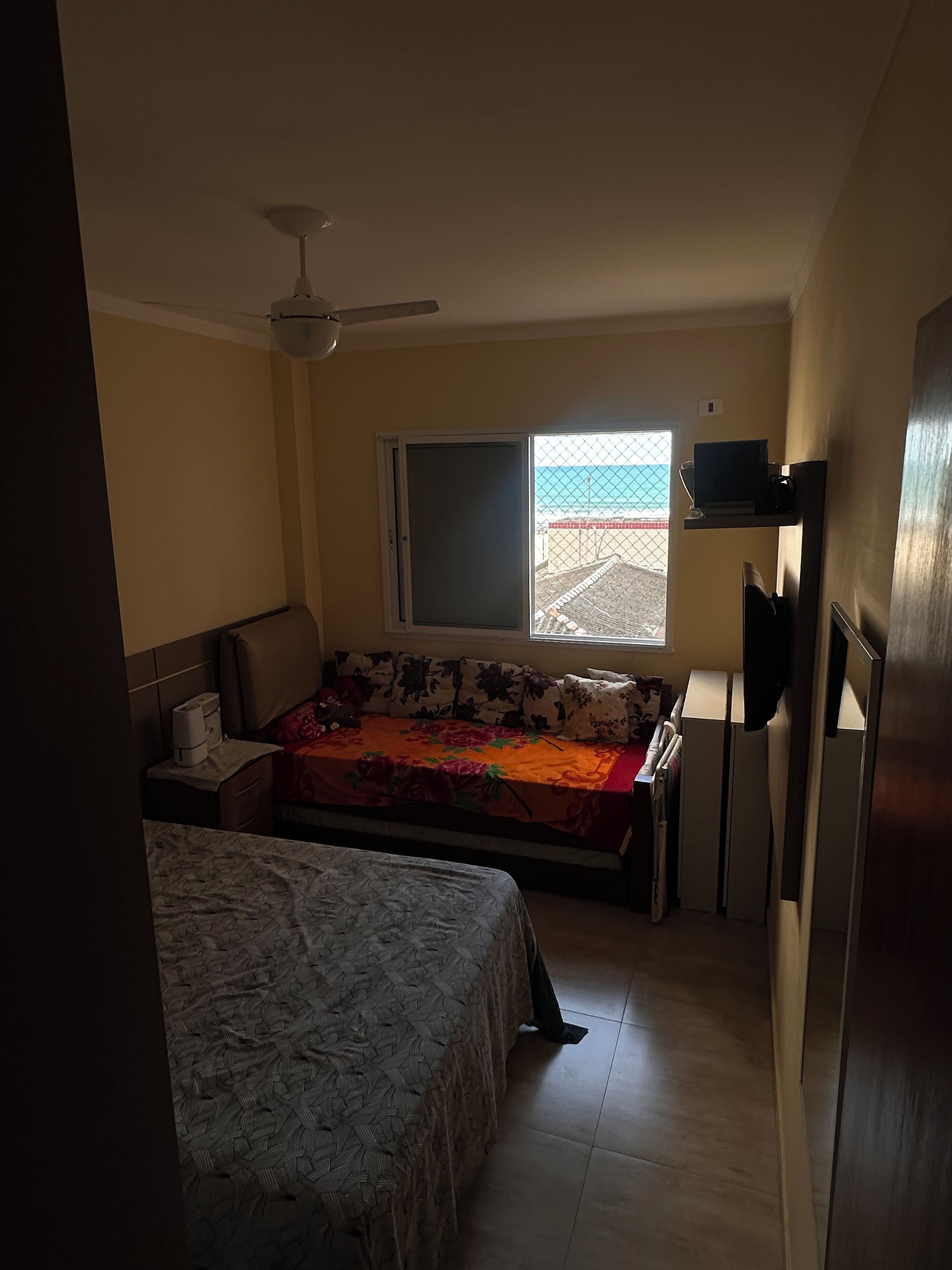 3 bedrooms, free WiFi, bed sheets, wheelchair access