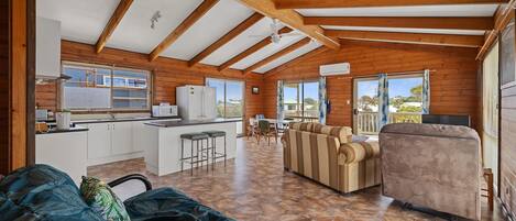 تلفزيون ذكي