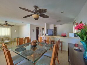 Dining - Casa de Mormor  - Yucatan Home Rentals (Chicxulub Puerto)