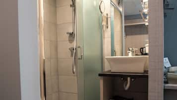 Standard-Doppel- oder -Zweibettzimmer, Stadtblick | Badezimmer