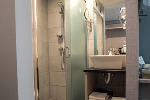 Standard Double or Twin Room, City View | Bathroom