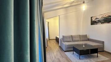 Double Room, Garden View | Free WiFi