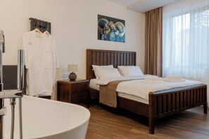 Chambre double, vue sur le jardin | Système d’insonorisation, accès au Wi-Fi (inclus)