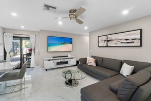 Smart TV - Sleek 4BR Beach House • Pool, Spa & Near Beach (Naples)
