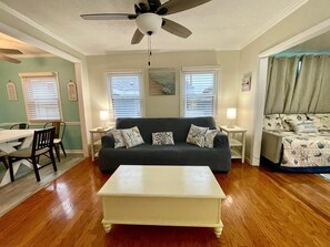 تلفزيون ذكي، كُتُب