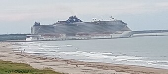 Coastal Beachfront Oasis.  Large Heated Pool, view Launches at Canaveral Towers