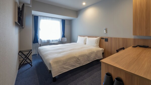 Laptop workspace, blackout drapes, iron/ironing board, free WiFi - Toyoko Inn Kitakami-eki Nishi-guchi (Kitakami)