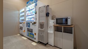 Vending machine - Toyoko Inn Kitakami-eki Nishi-guchi (Kitakami)