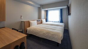 Laptop workspace, blackout drapes, iron/ironing board, free WiFi - Toyoko Inn Kitakami-eki Nishi-guchi (Kitakami)