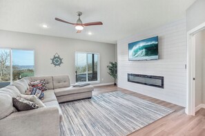 スマートテレビ