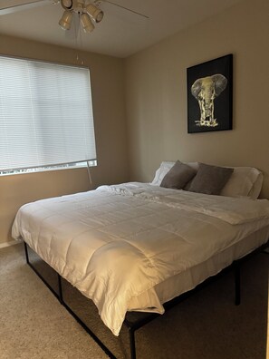 2 slaapkamers, een strijkplank/strijkijzer, wifi