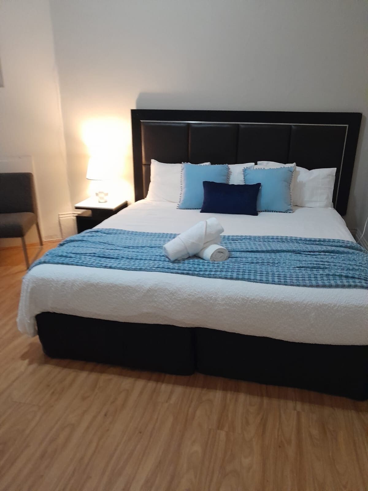 家庭四人房, 1 間臥室