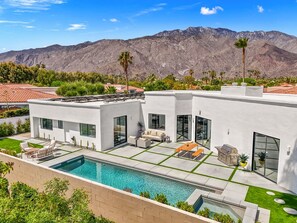 House - The Lighthouse- Monthly 4 bd 4 bth Pool Spa (Palm Springs)