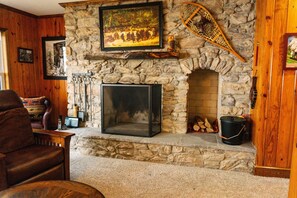 Interior - Stemwinder #8:3 Bedroom/3.5 Bath Slopeside (Snowshoe)