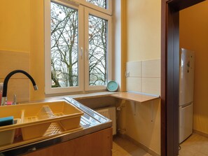 Fridge, oven, stovetop - Mysłowice Urban Harmony Apartment (Mysłowice)