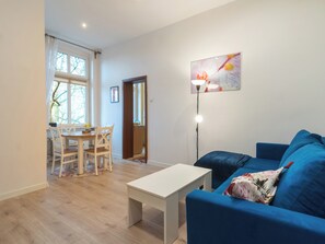 Living area - Mysłowice Urban Harmony Apartment (Mysłowice)