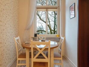 Dining - Mysłowice Urban Harmony Apartment (Mysłowice)