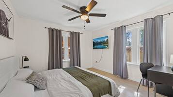 Iron/ironing board, free WiFi, bed sheets