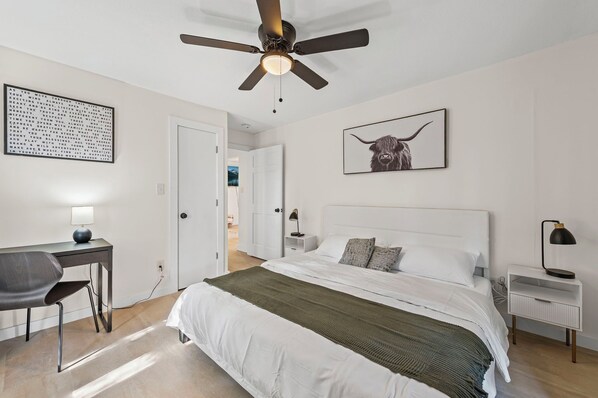 Iron/ironing board, free WiFi, bed sheets