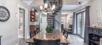 "Haney Hideaway"- Warm & Welcoming Peek N Peak Condo — Close to Lift 8 Sleeps 10